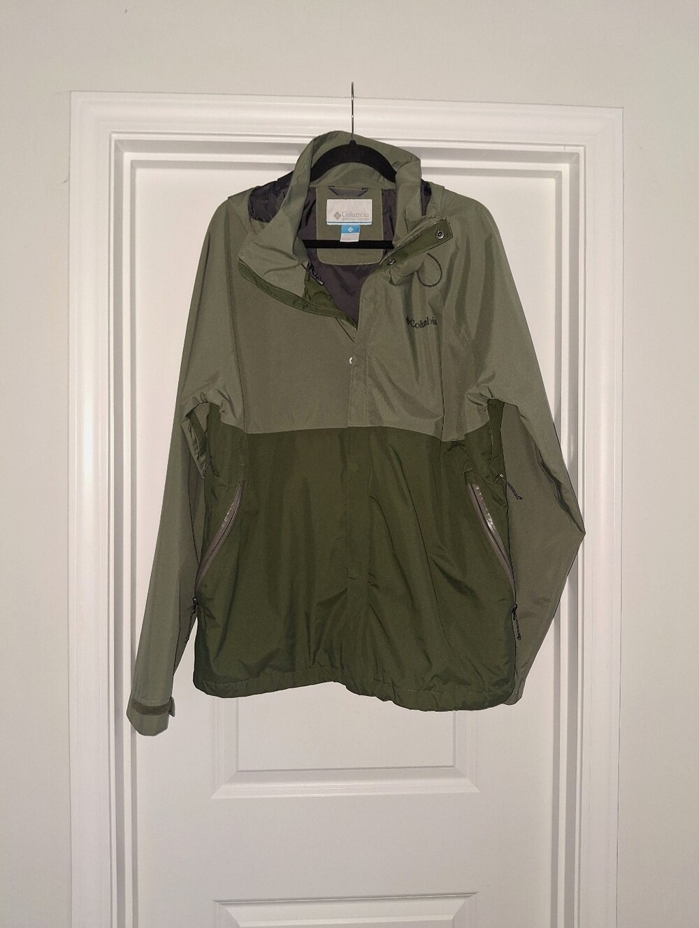 Colombia Omni Tech Waterproof Outdoor Jacket Greens Sz.XL